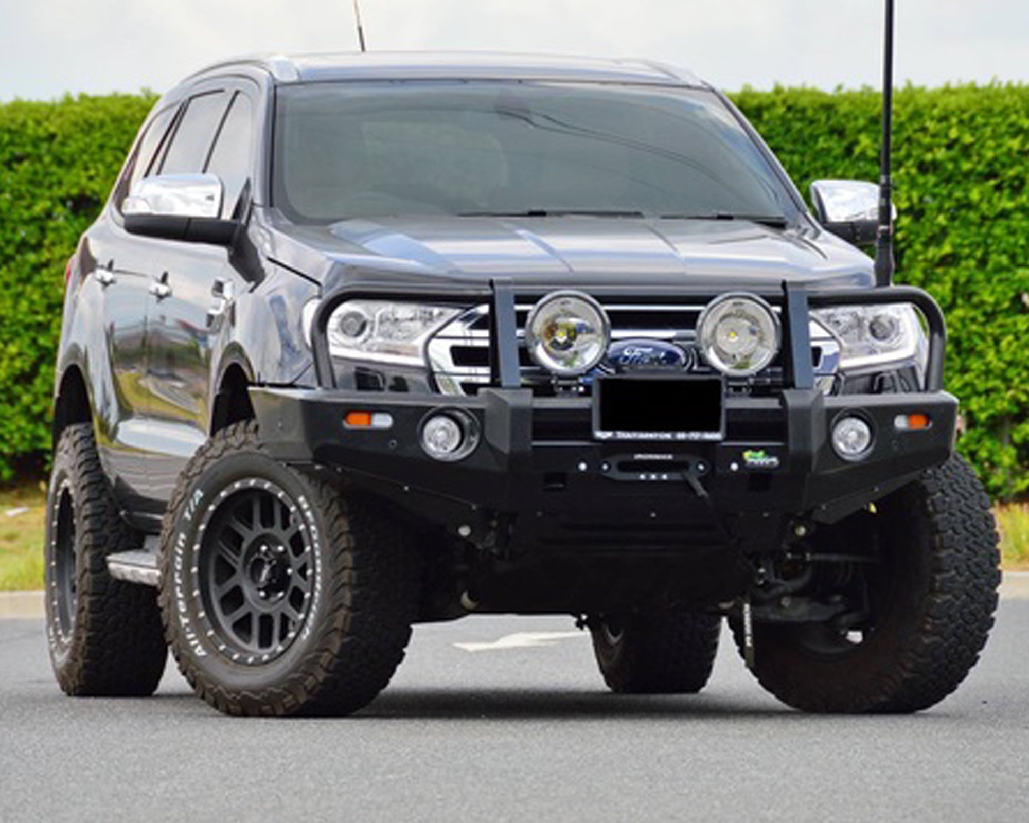 Deluxe Bull Bar