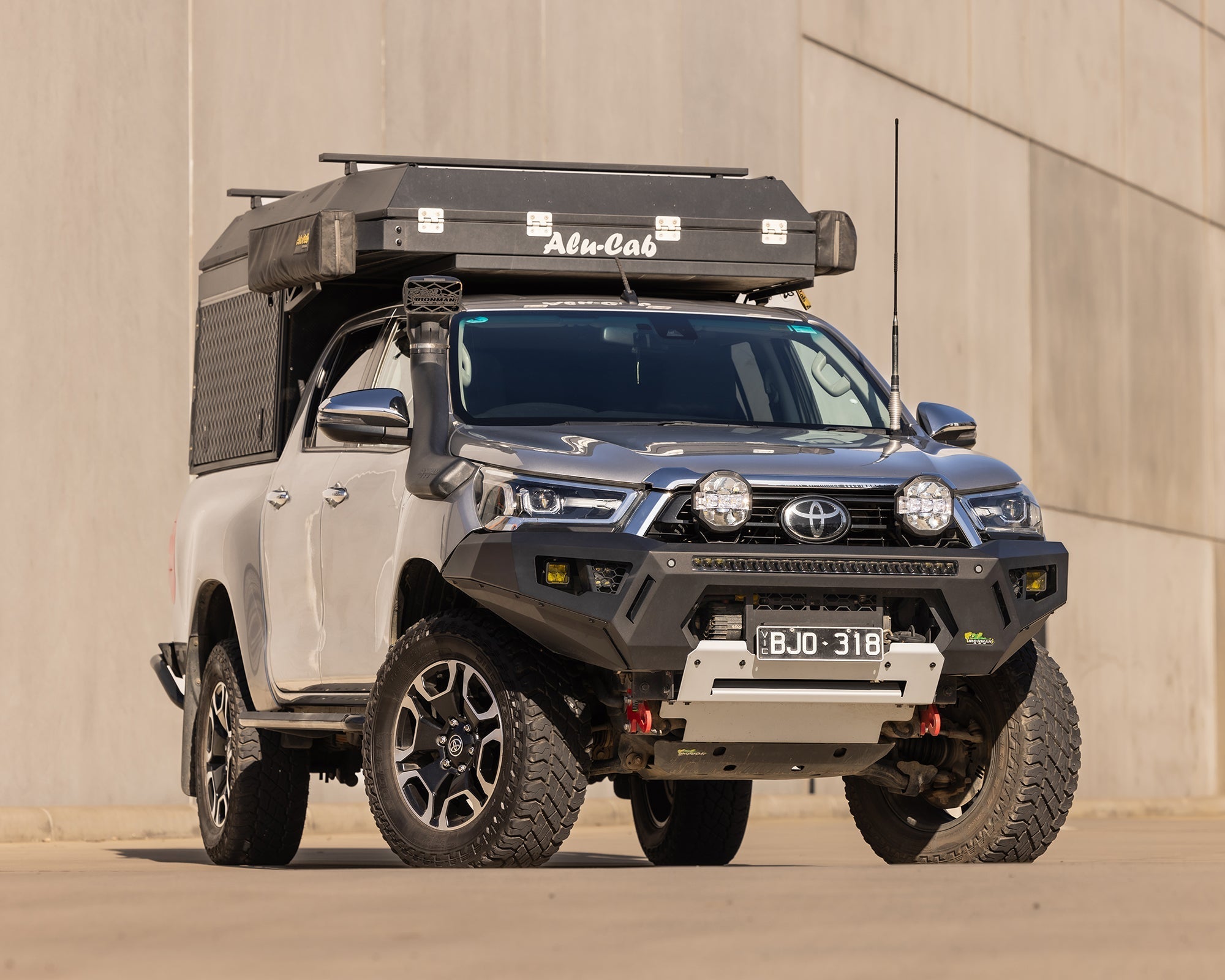 Raid Bar & Lights Kit