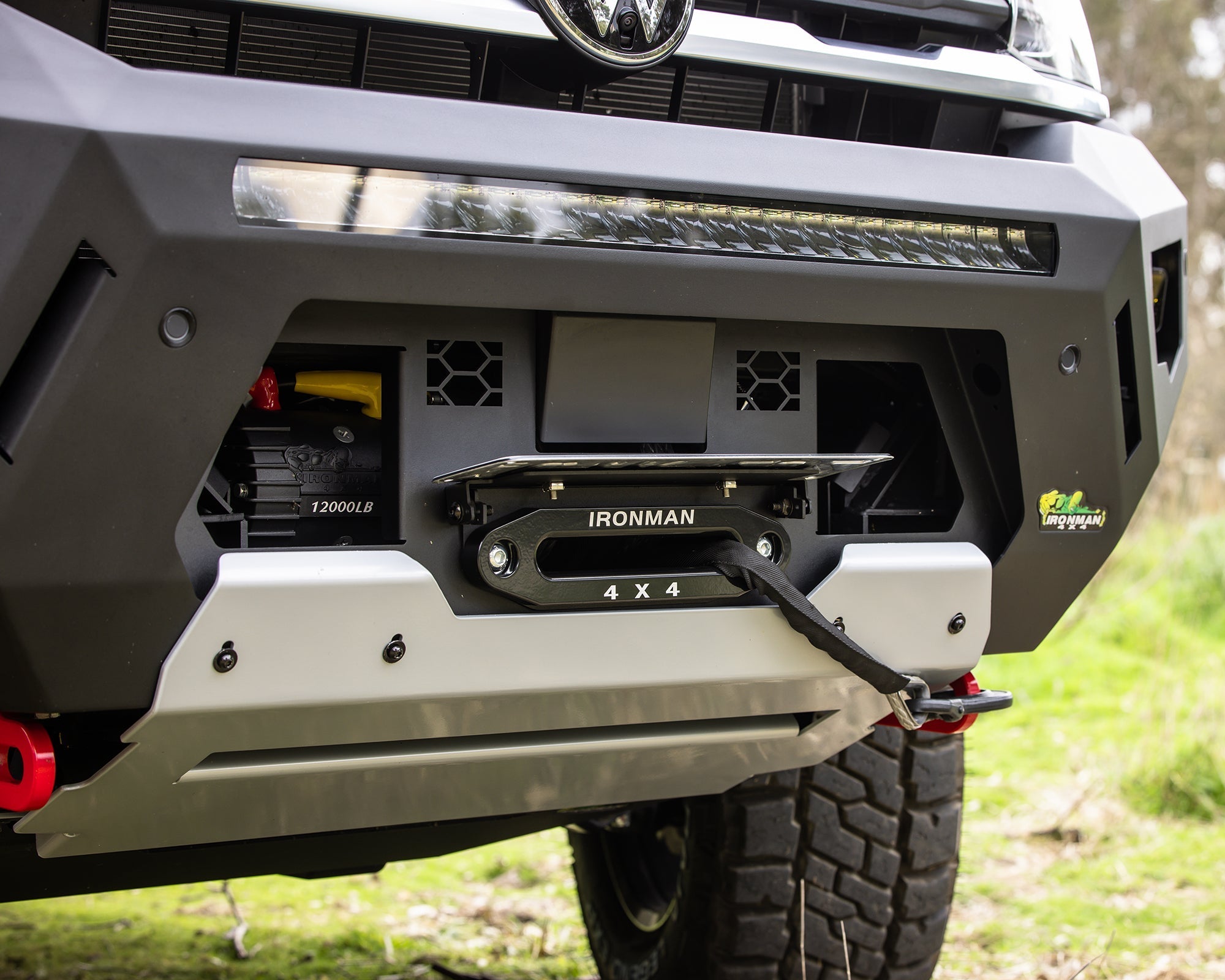 Raid Bull Bar & Lights Kit