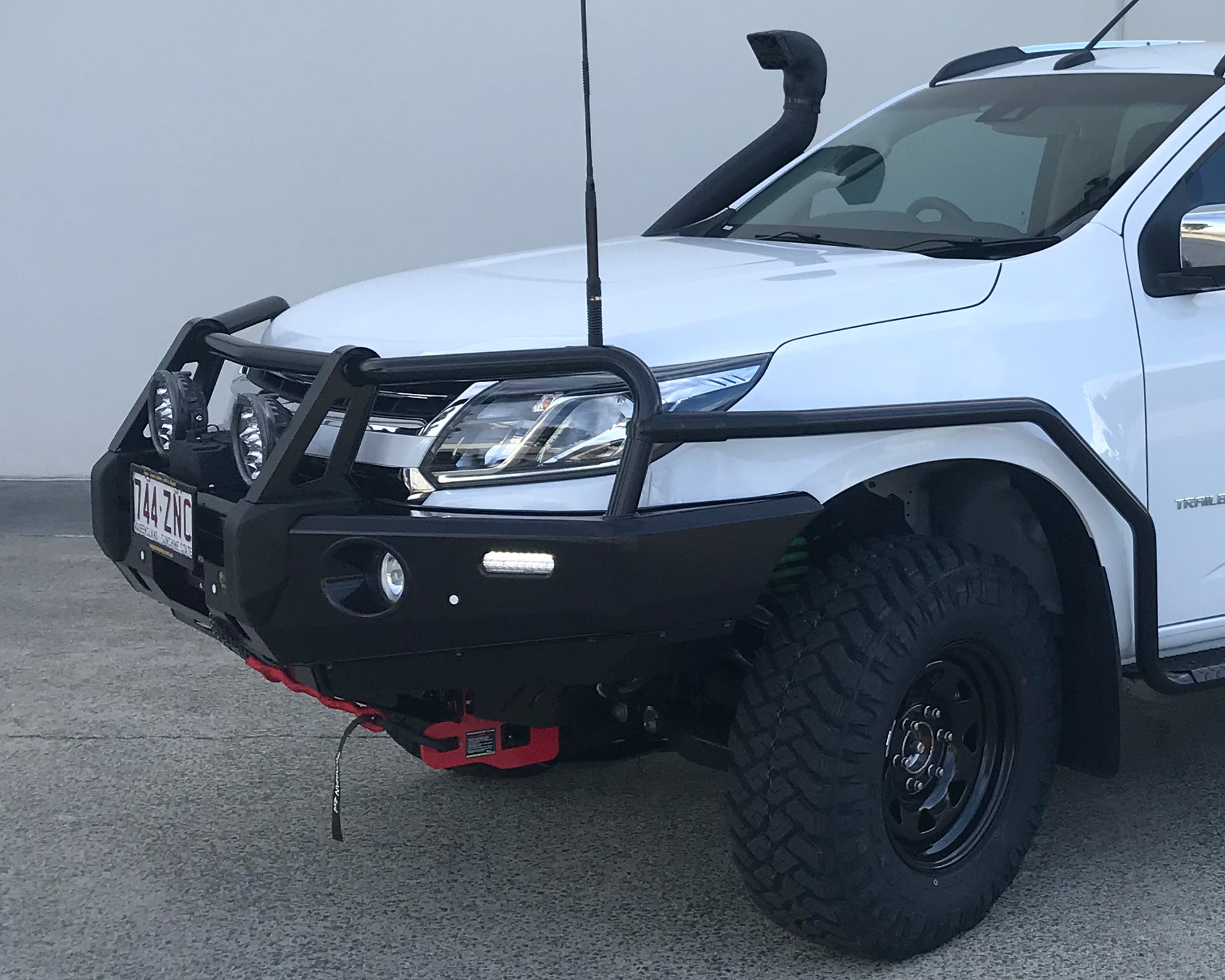 Deluxe Bull Bar