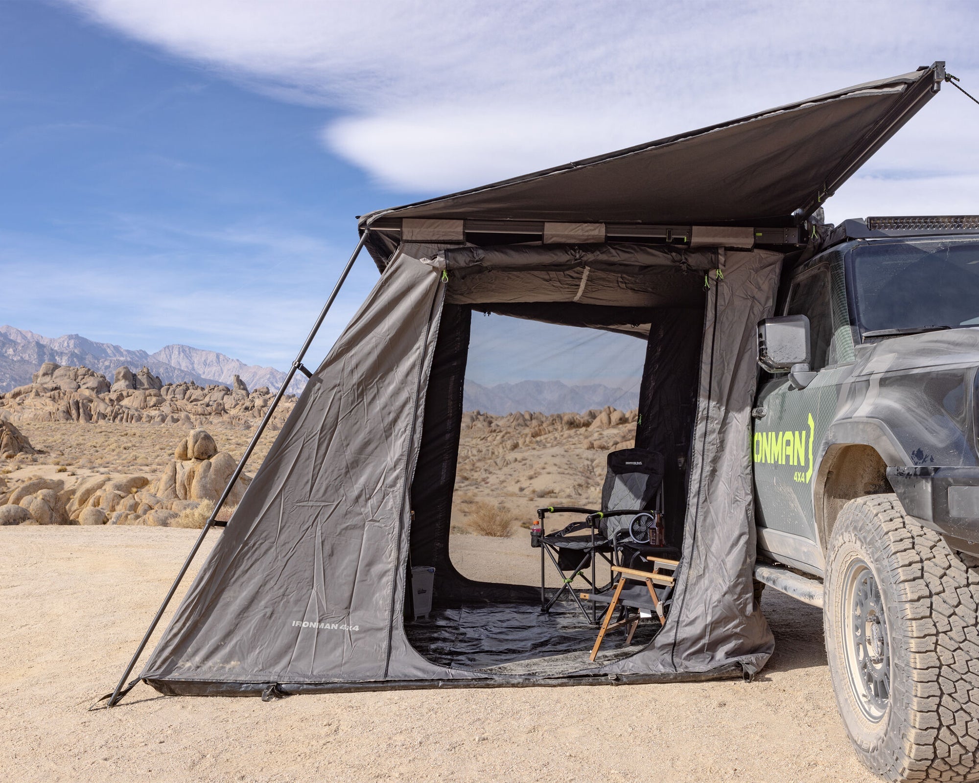 Room - Deltawing 180 Awnings