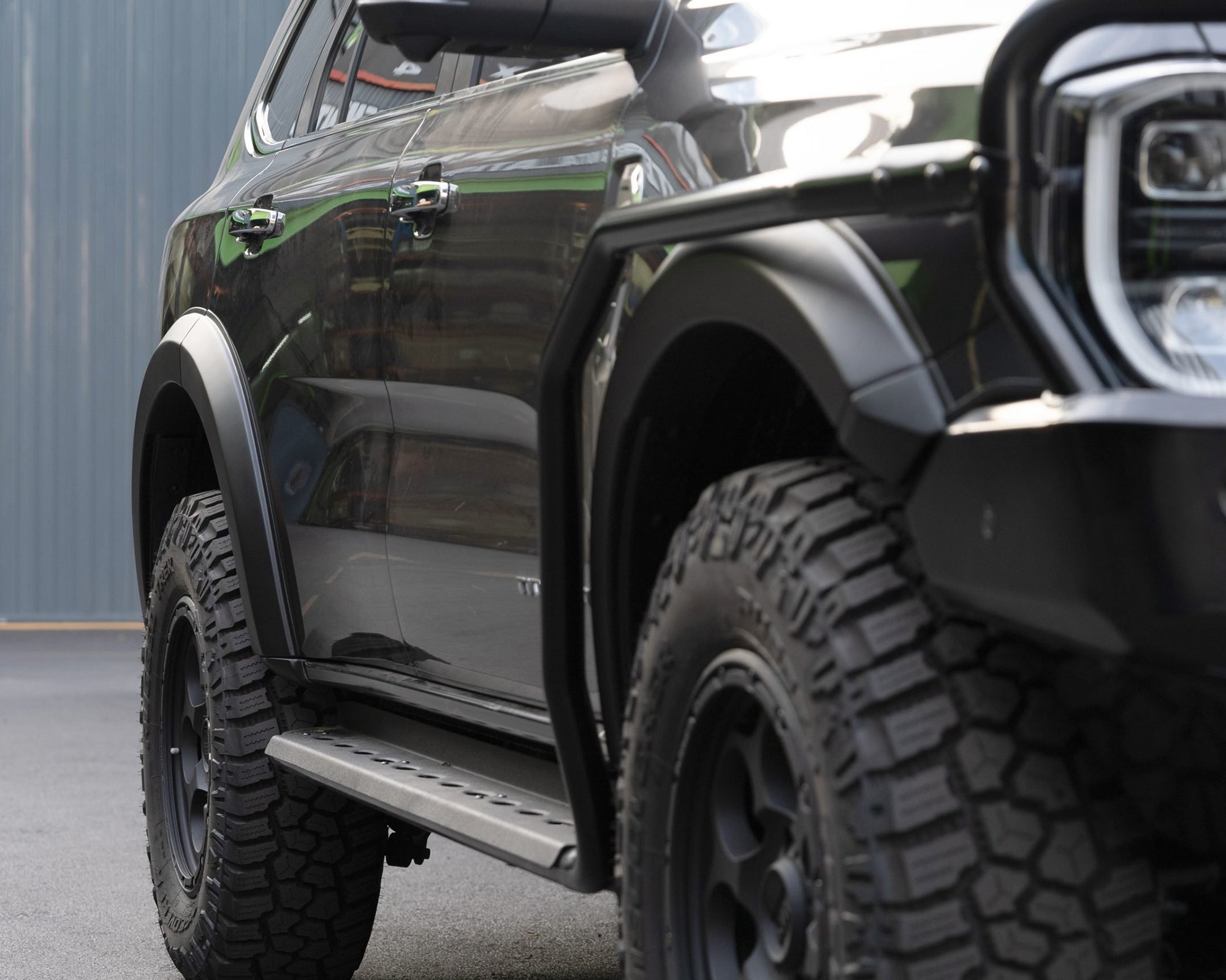 Side Steps & Rails – Ironman 4x4 International