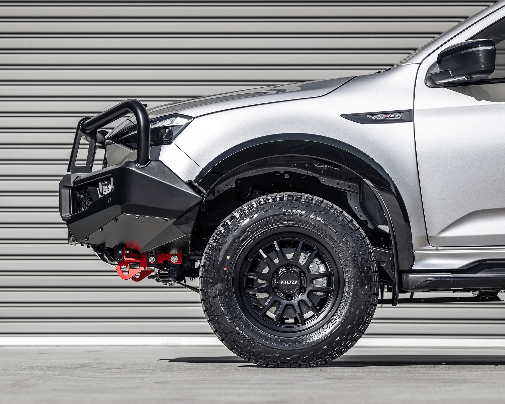 APEX Bull Bar & Lights Kit
